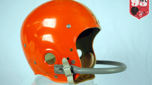 single-bar-facemask-960.jpg